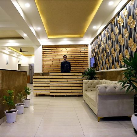 Neelgagan Hotel New Delhi Exterior photo